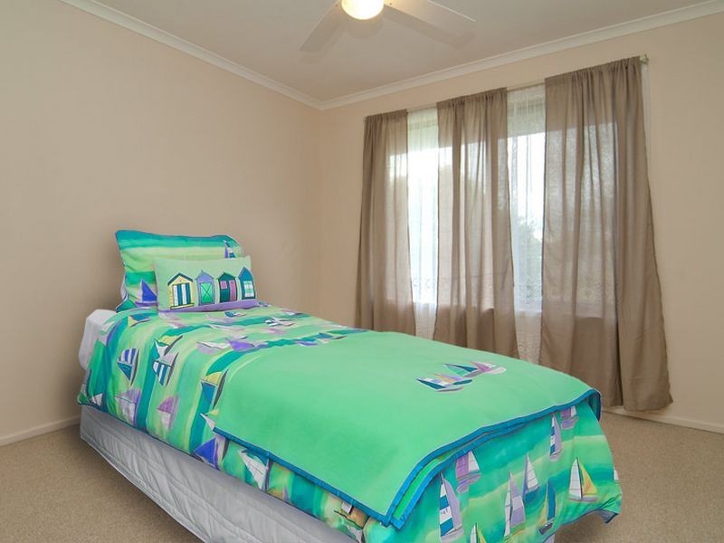 1 Kabut Court, Tanah Merah QLD 4128