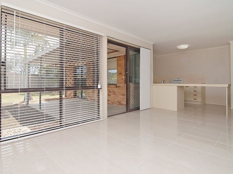 15 Marang Court, Tanah Merah QLD 4128