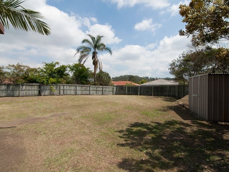 15 Marang Court, Tanah Merah QLD 4128