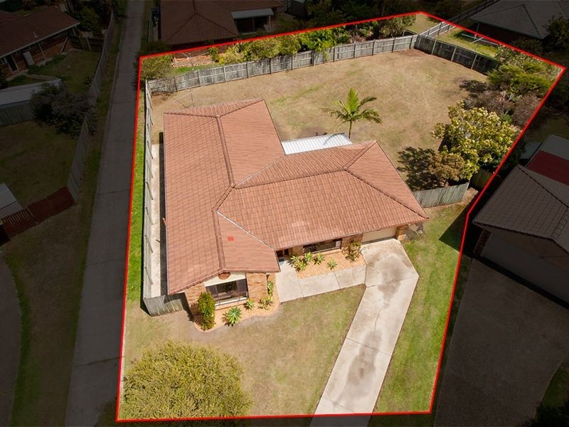 15 Marang Court, Tanah Merah QLD 4128