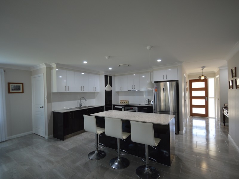 77 Kimberley Drive, Shailer Park QLD 4128