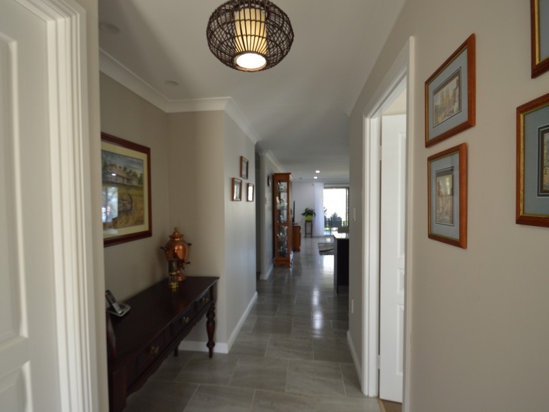 77 Kimberley Drive, Shailer Park QLD 4128