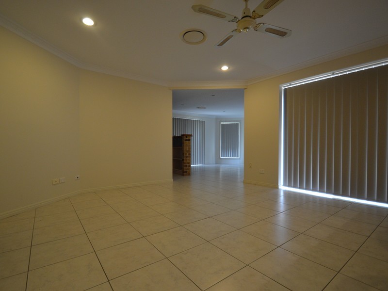 4 St Andrews Drive, Cornubia QLD 4130