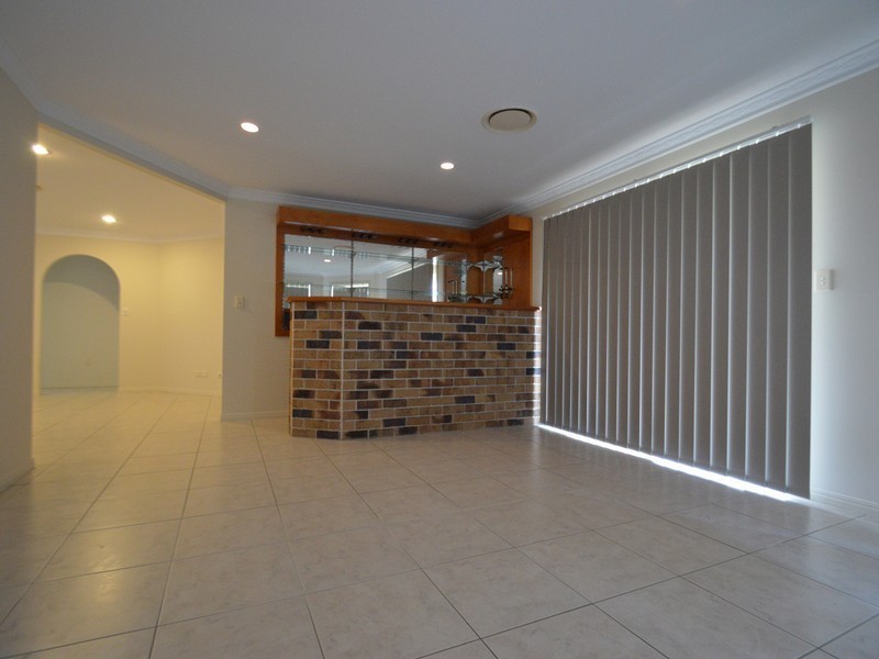 4 St Andrews Drive, Cornubia QLD 4130