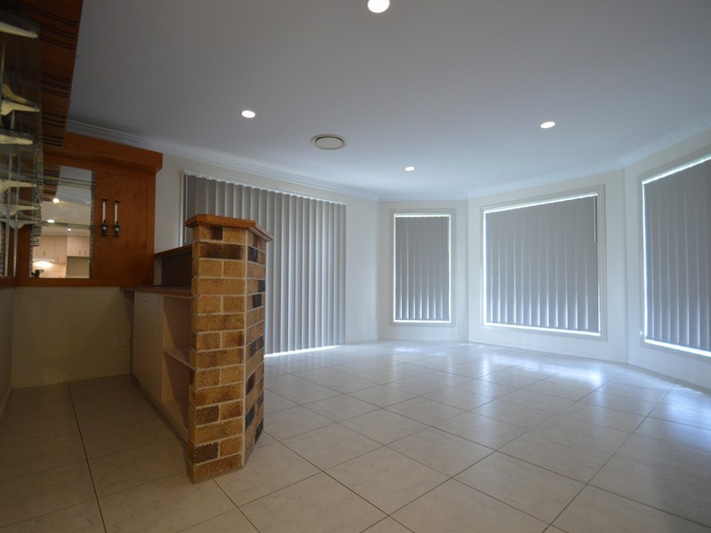 4 St Andrews Drive, Cornubia QLD 4130