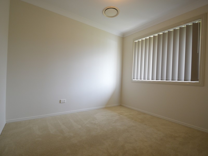 4 St Andrews Drive, Cornubia QLD 4130