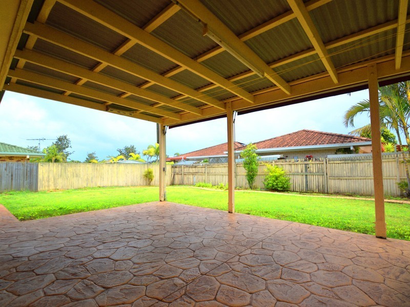 4 St Andrews Drive, Cornubia QLD 4130
