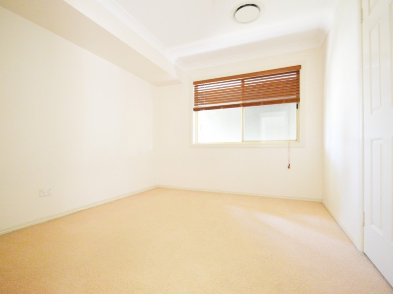 4 St Andrews Drive, Cornubia QLD 4130