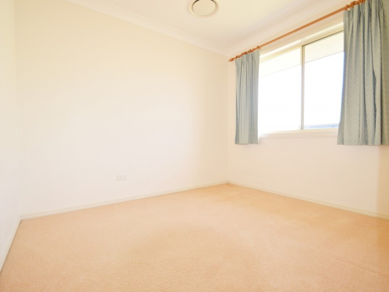 4 St Andrews Drive, Cornubia QLD 4130