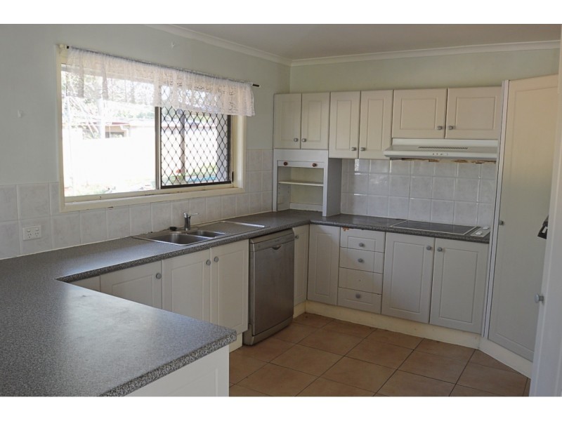 2 Nandala Drive, Tanah Merah QLD 4128