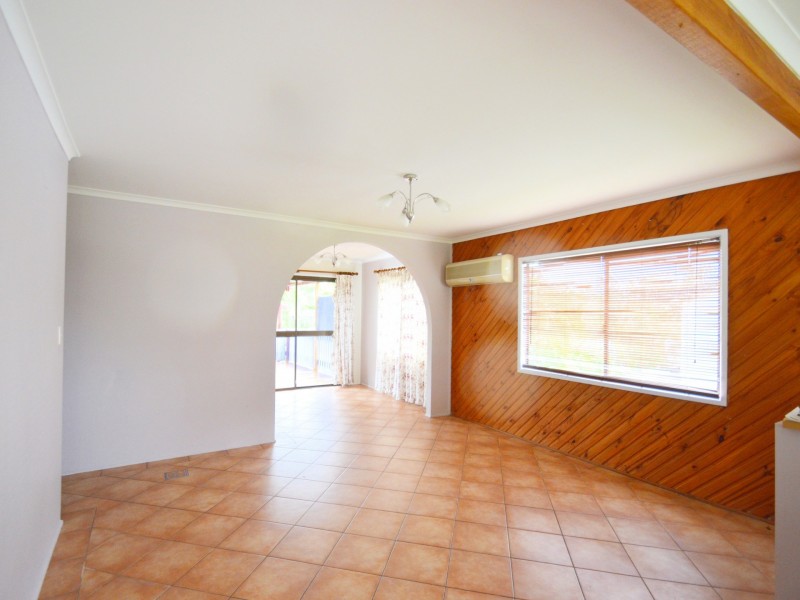 9 Waters Street, Waterford West QLD 4133