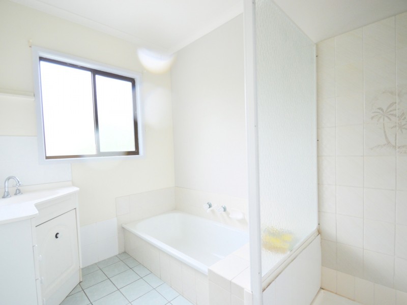 9 Waters Street, Waterford West QLD 4133