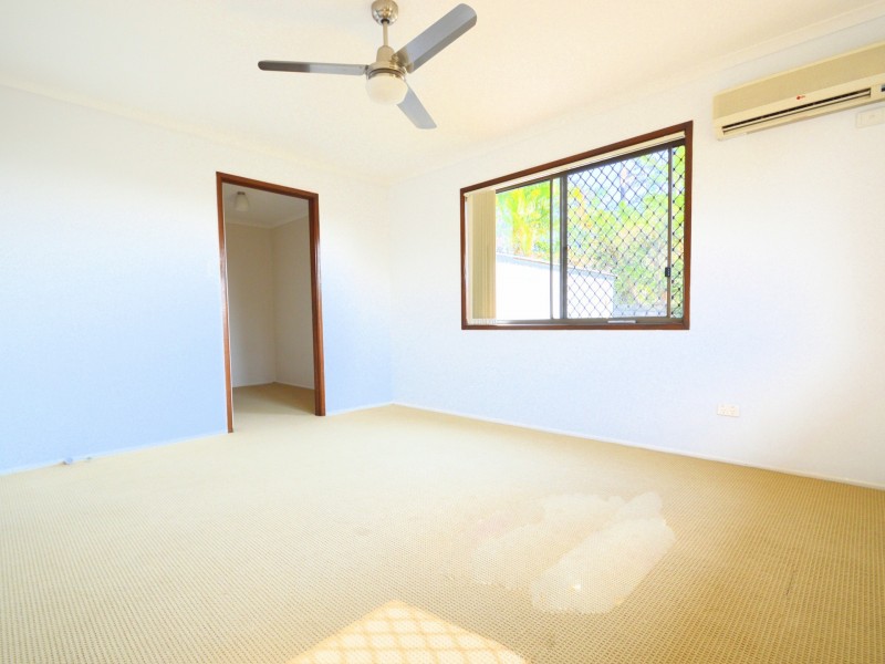 5 Blackthorn Crescent, Shailer Park QLD 4128