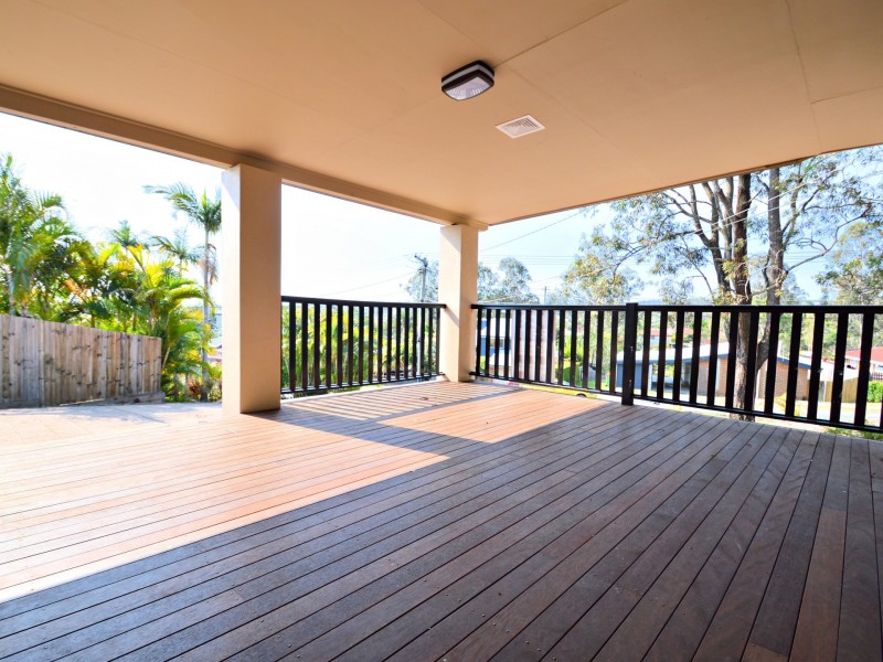 5 Blackthorn Crescent, Shailer Park QLD 4128