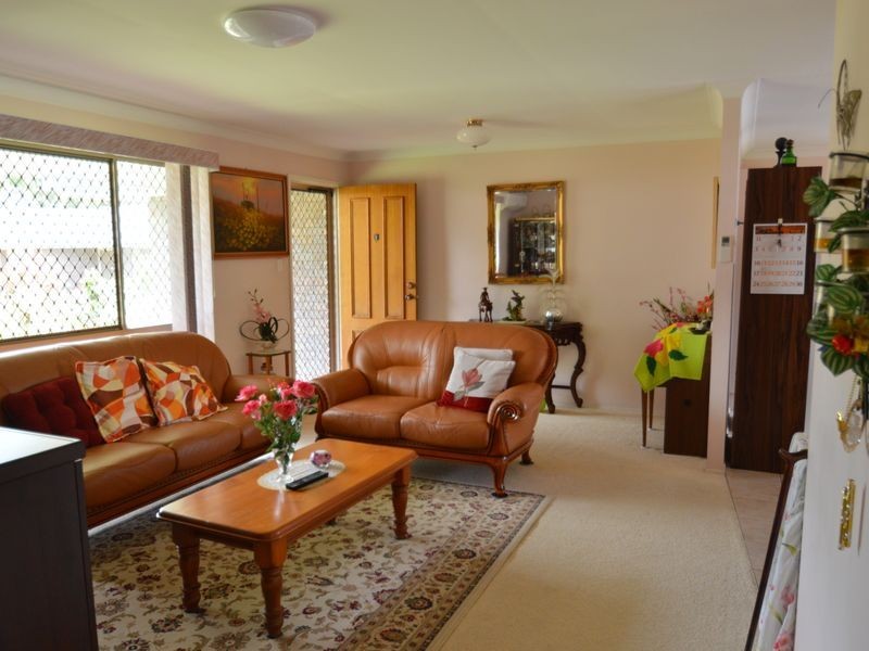 1/12 Farne Court, Daisy Hill QLD 4127