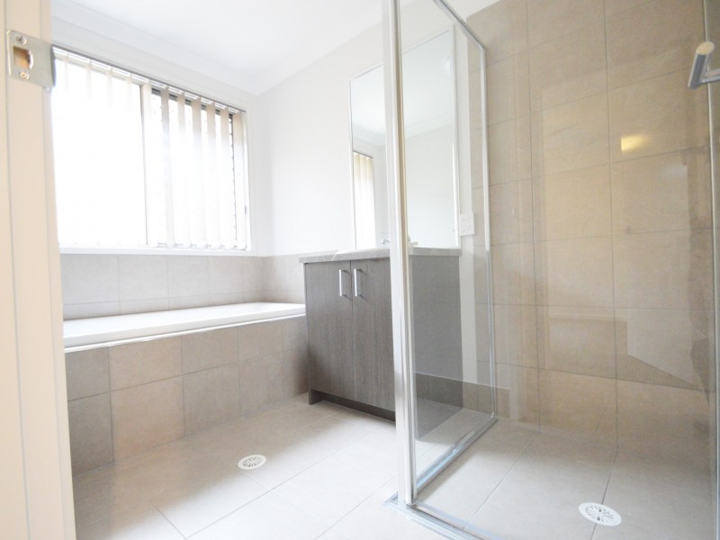 11 Kanimbla Street, Holmview QLD 4207