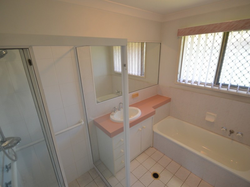 1/12 Farne Court, Daisy Hill QLD 4127