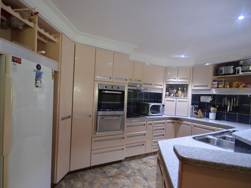 26 Pohon Drive, Tanah Merah QLD 4128