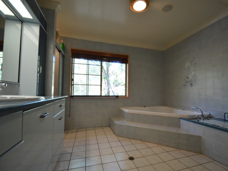 26 Pohon Drive, Tanah Merah QLD 4128