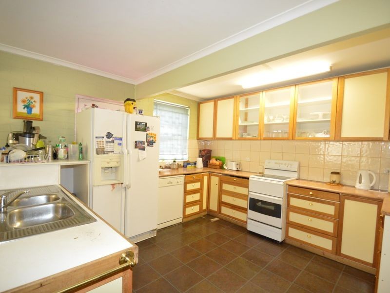 88 Station Road, Loganlea QLD 4131