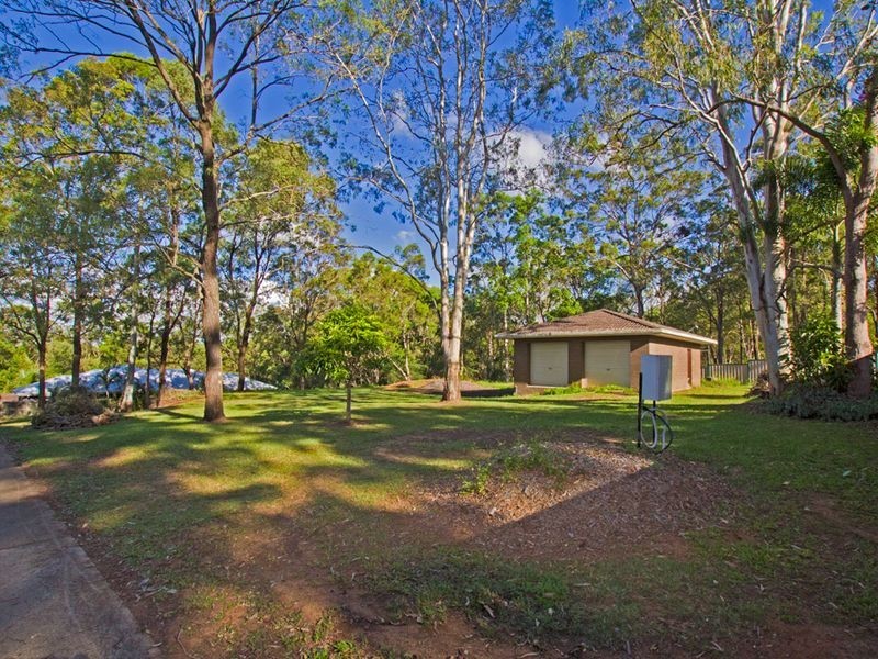 14 Pohon Drive, Tanah Merah QLD 4128