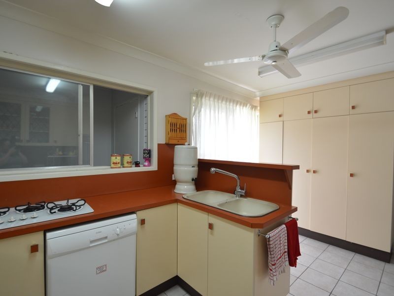 16 Pinelands Street, Loganlea QLD 4131