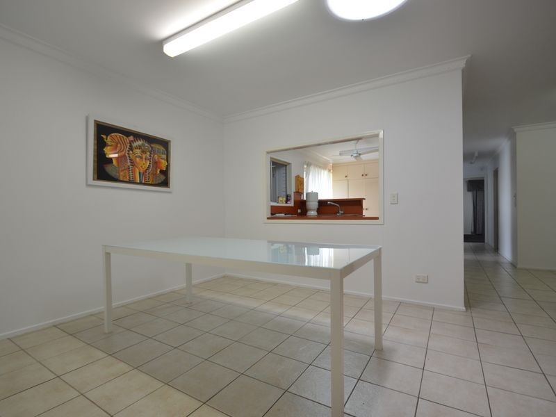 16 Pinelands Street, Loganlea QLD 4131