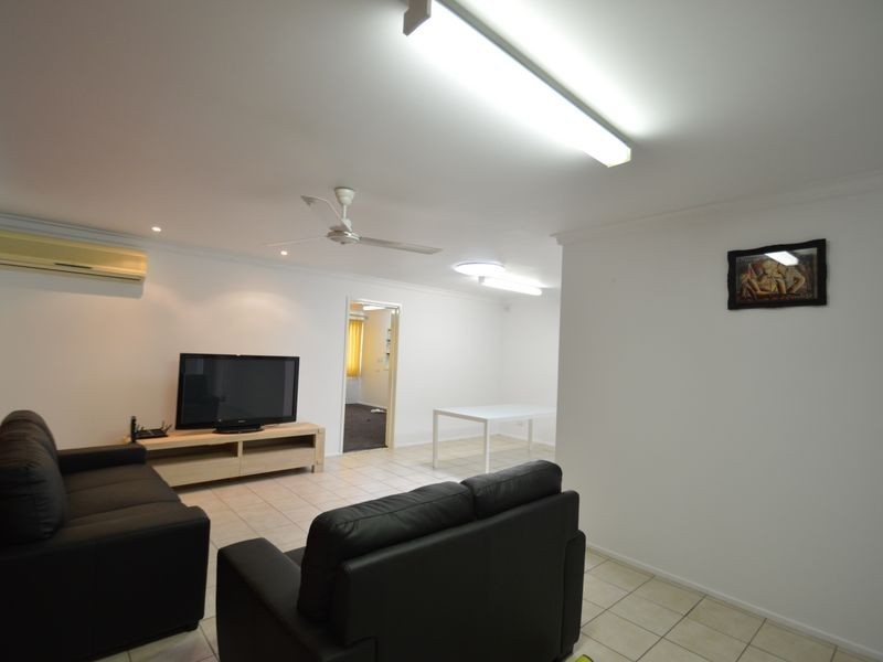 16 Pinelands Street, Loganlea QLD 4131