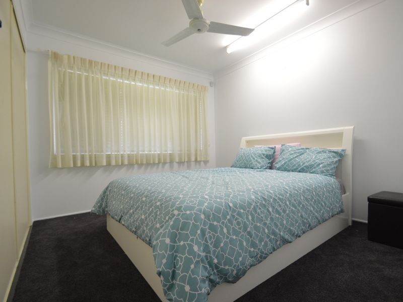 16 Pinelands Street, Loganlea QLD 4131