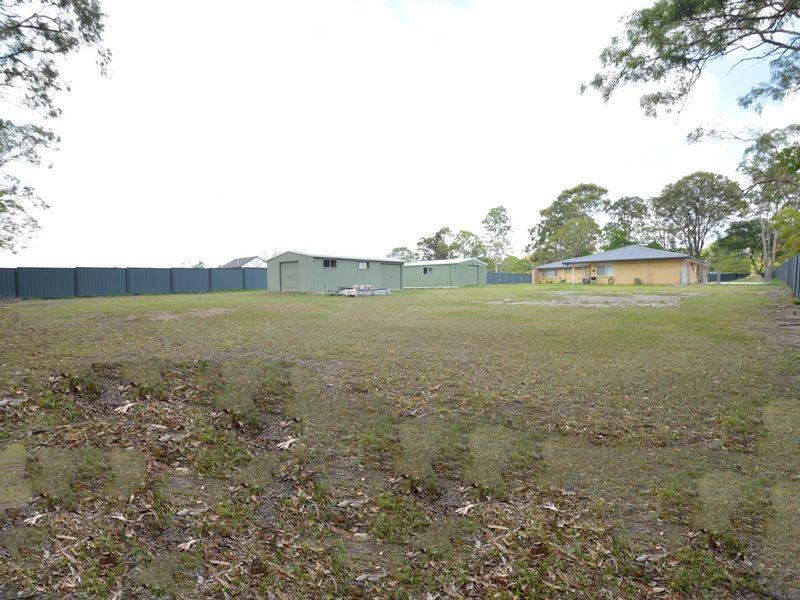 16 Pinelands Street, Loganlea QLD 4131