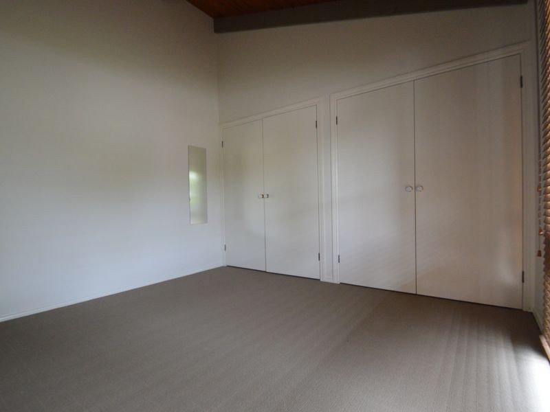 3918 Pacific Hwy (service road ), Loganholme QLD 4129