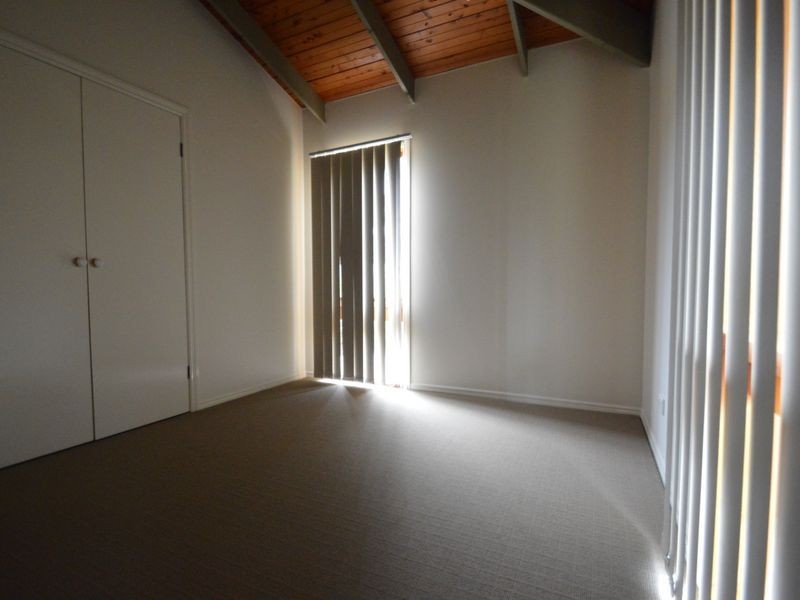 3918 Pacific Hwy (service road ), Loganholme QLD 4129