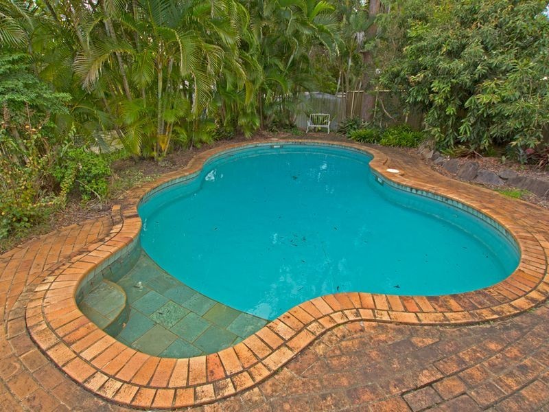 74 Mallee Drive, Tanah Merah QLD 4128