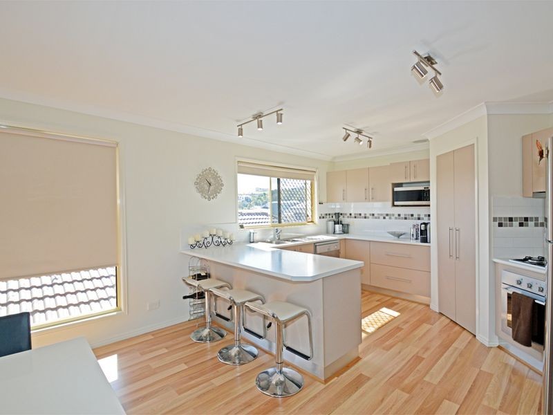 25 Waterline Crescent, Waterford QLD 4133