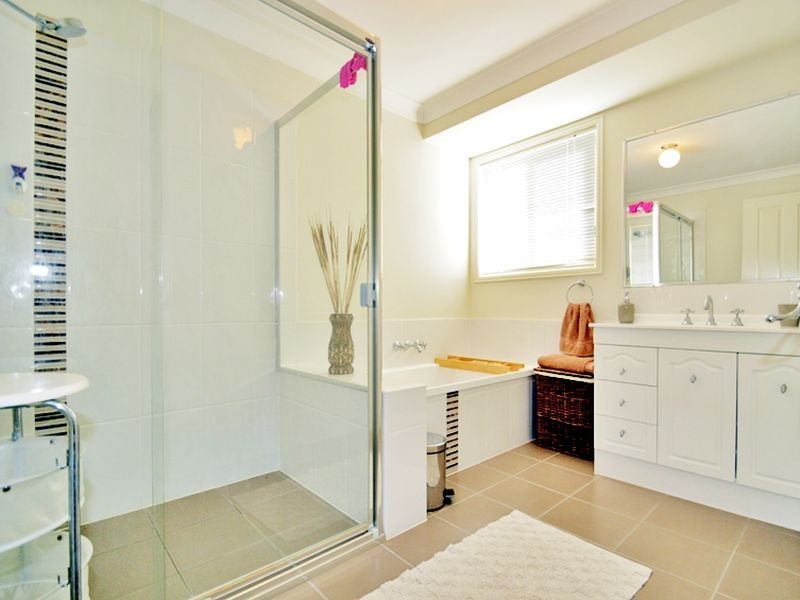 25 Waterline Crescent, Waterford QLD 4133