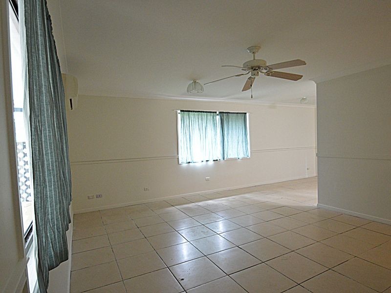 65 Aquarius Drive, Kingston QLD 4114