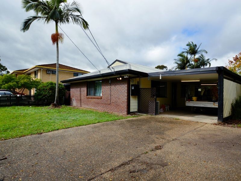 65 Aquarius Drive, Kingston QLD 4114