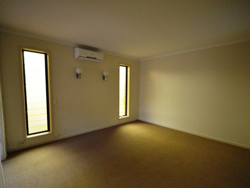 40-42 Barokee Drive, Tanah Merah QLD 4128