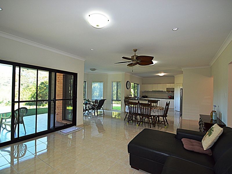73 Dewar Drive, Loganholme QLD 4129
