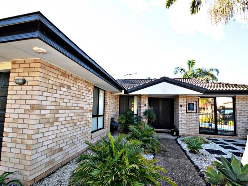 11 Lake Breeze Drive, Loganholme QLD 4129
