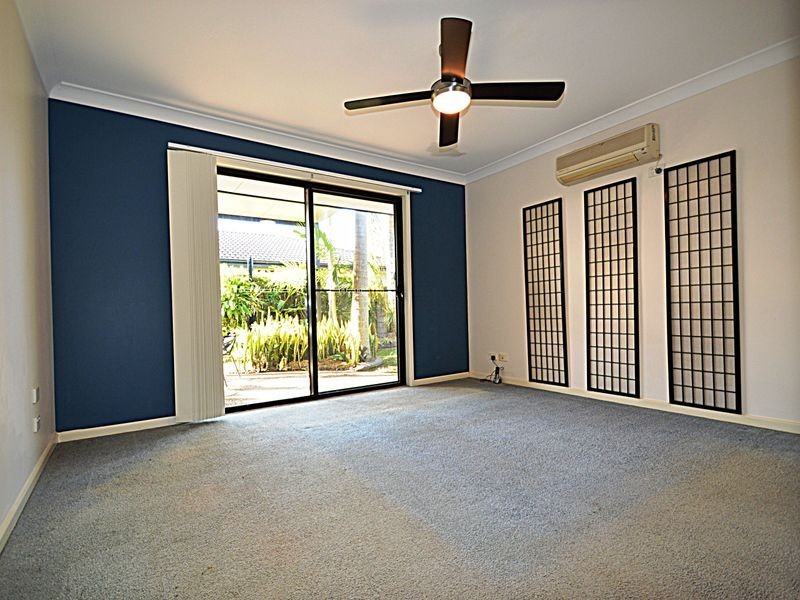 11 Lake Breeze Drive, Loganholme QLD 4129