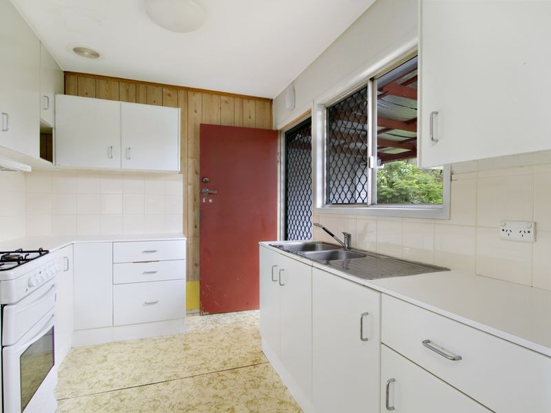 13 Woburn Street, Woodridge QLD 4114