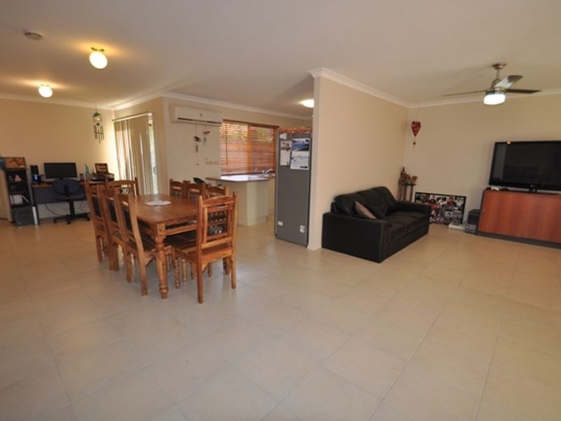 9 Houston Drive, Crestmead QLD 4132