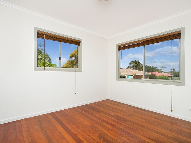 5 Perth Street, Kingston QLD 4114