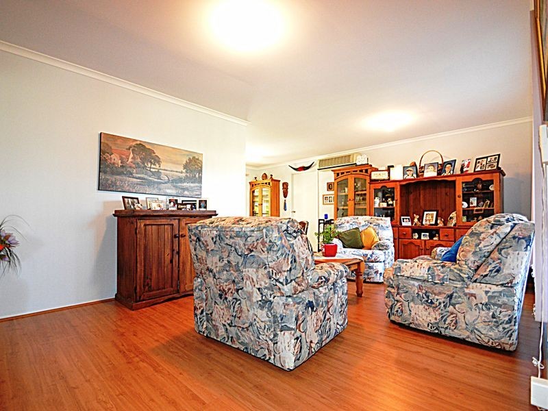 2 Jitra Place, Tanah Merah QLD 4128