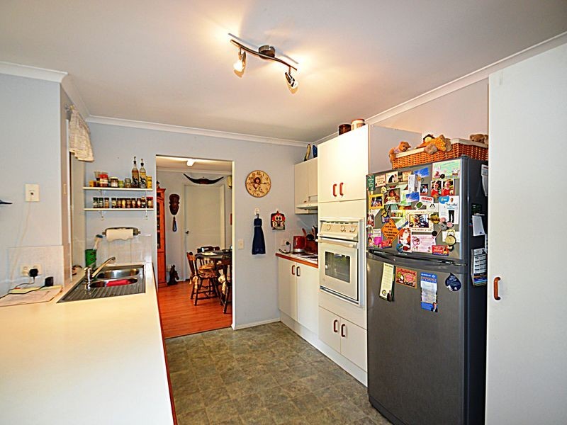 2 Jitra Place, Tanah Merah QLD 4128