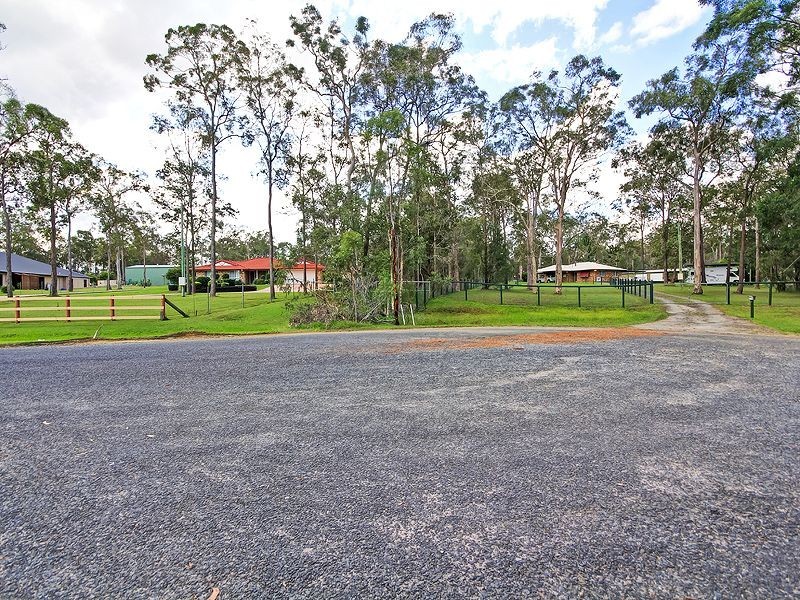 44 Lakefield Court, Chambers Flat QLD 4133