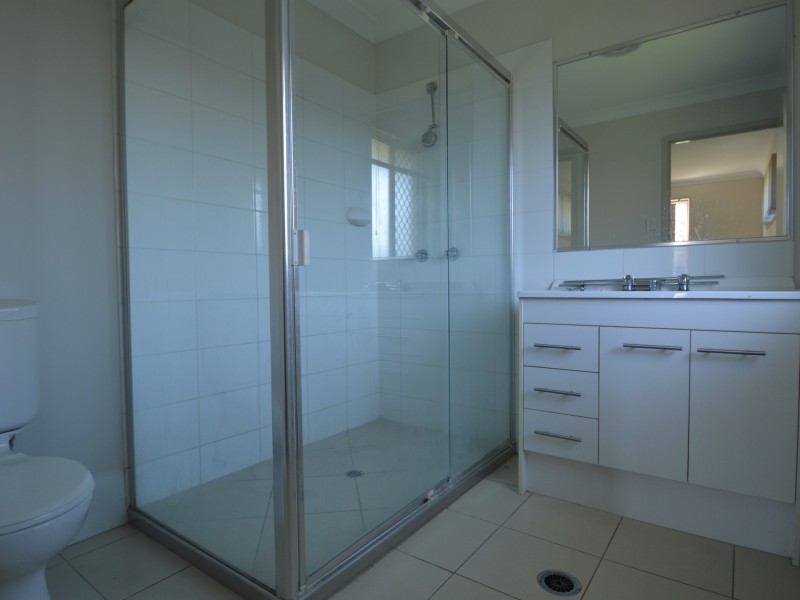 4 Tern Close, Eagleby QLD 4207
