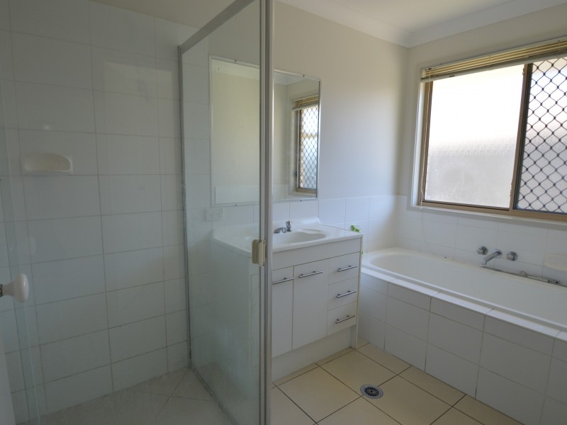 4 Tern Close, Eagleby QLD 4207