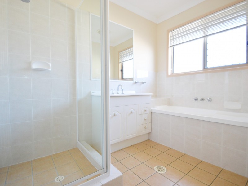 13 Meadowbrook Drive, Meadowbrook QLD 4131